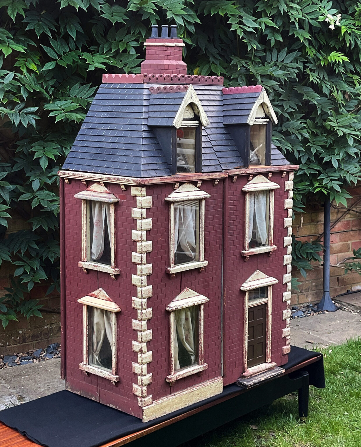 Large Antique Victorian Middle-Opening Dolls House c.1870 ...