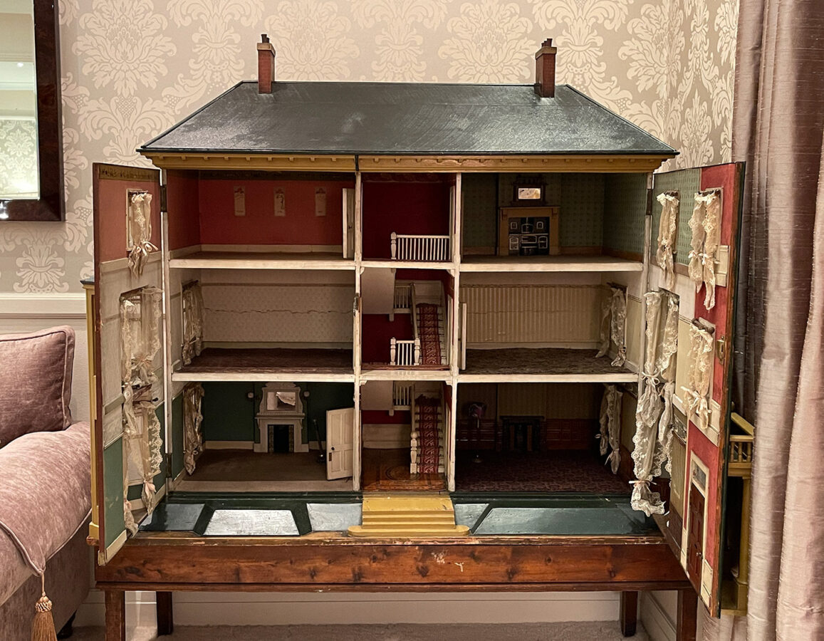 'Ednaville', Large Antique Victorian Dolls House c.1880 - Antiquedollshouse